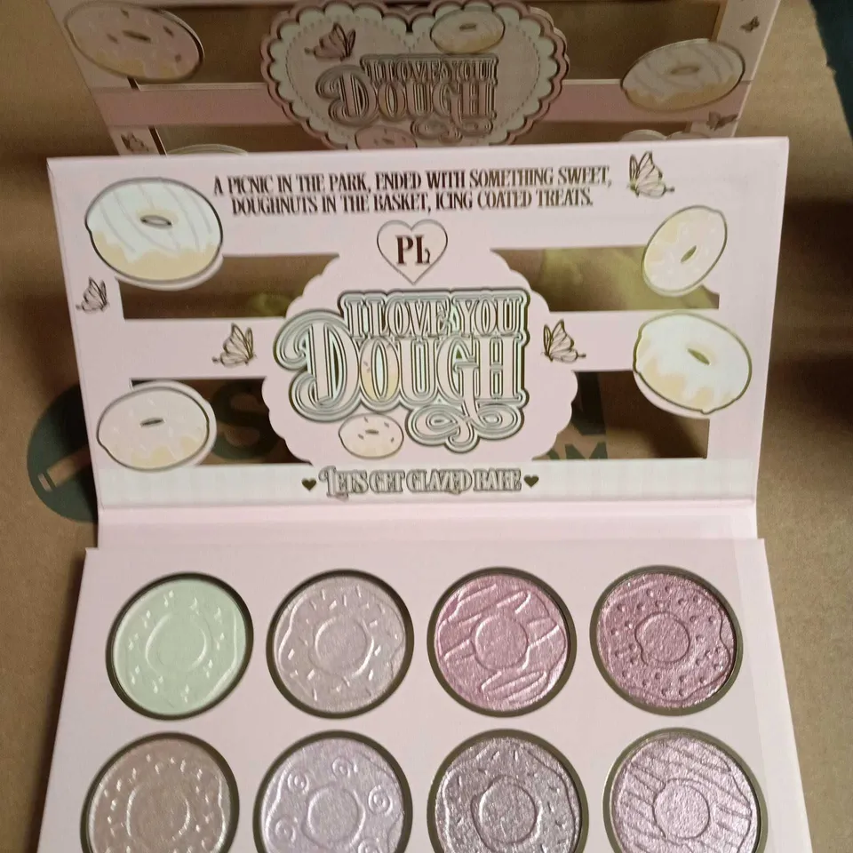 PLOUISE LOVE YOU DOUGH! DONUT-THEMED MAKEUP PALETTE – 8 PASTEL EYESHADOWS