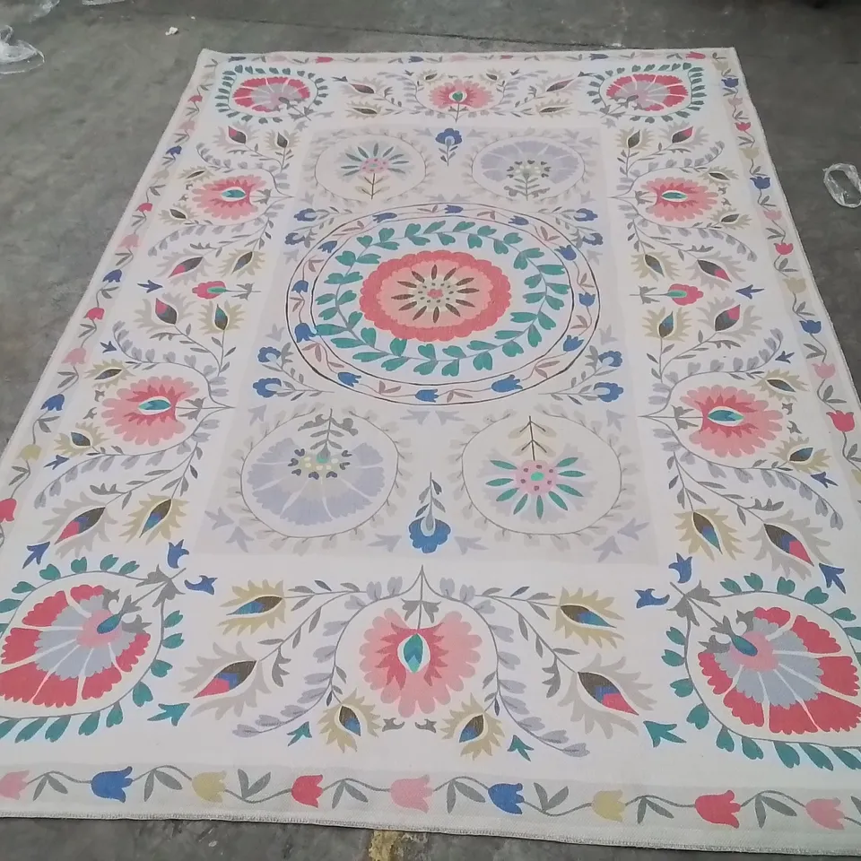 QUALITY DESIGNER AREA RUG - APPROXIMATELY 287x197cm