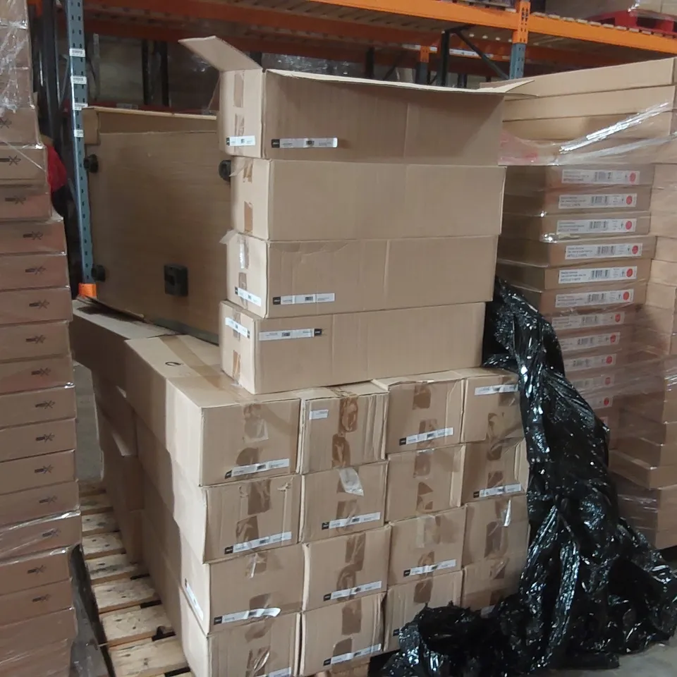 PALLET CONTAINING A LARGE QUANTITY OF ASSORTED FURNITURE PARTS INCLUDING: FURNITURE CARCASS, CURVED PLINTHS 