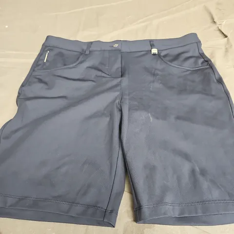 PING VERITY II SHORTS IN NAVY - SIZE 16