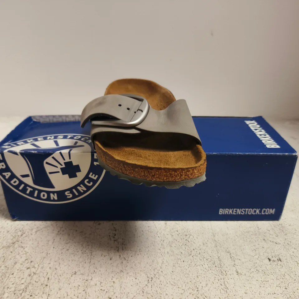 BOXED PAIR OF BIRKENSTOCK MADRID BIG BUCKLE SANDALS IN GREY SIZE UK 5