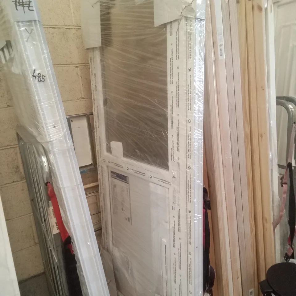 GEOM PVCU HALF GLAZED OBSCURE BACK DOOR RIGHT HAND OPENING 2055×840×80MM