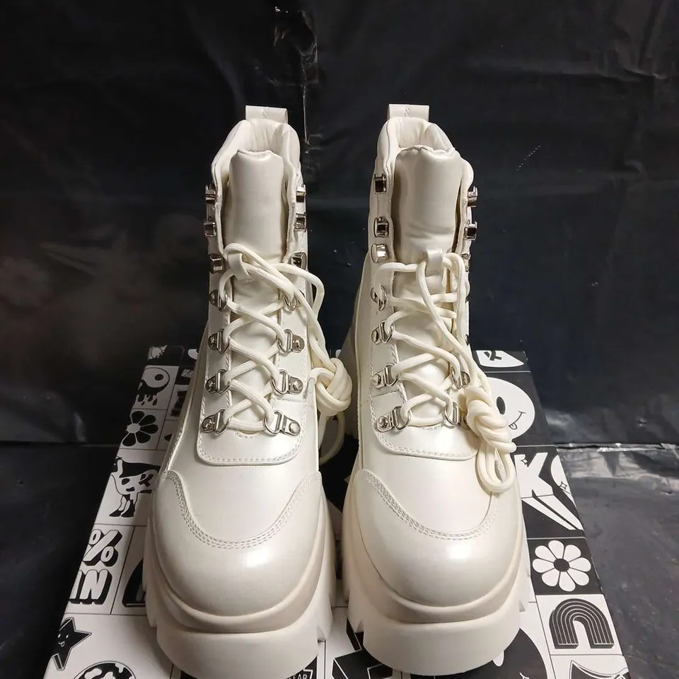 BOXED PAIR OF KOI GOOEY WHITE PLATFORM BOOTS – UK5 (WOMEN'S, VEGAN) 
