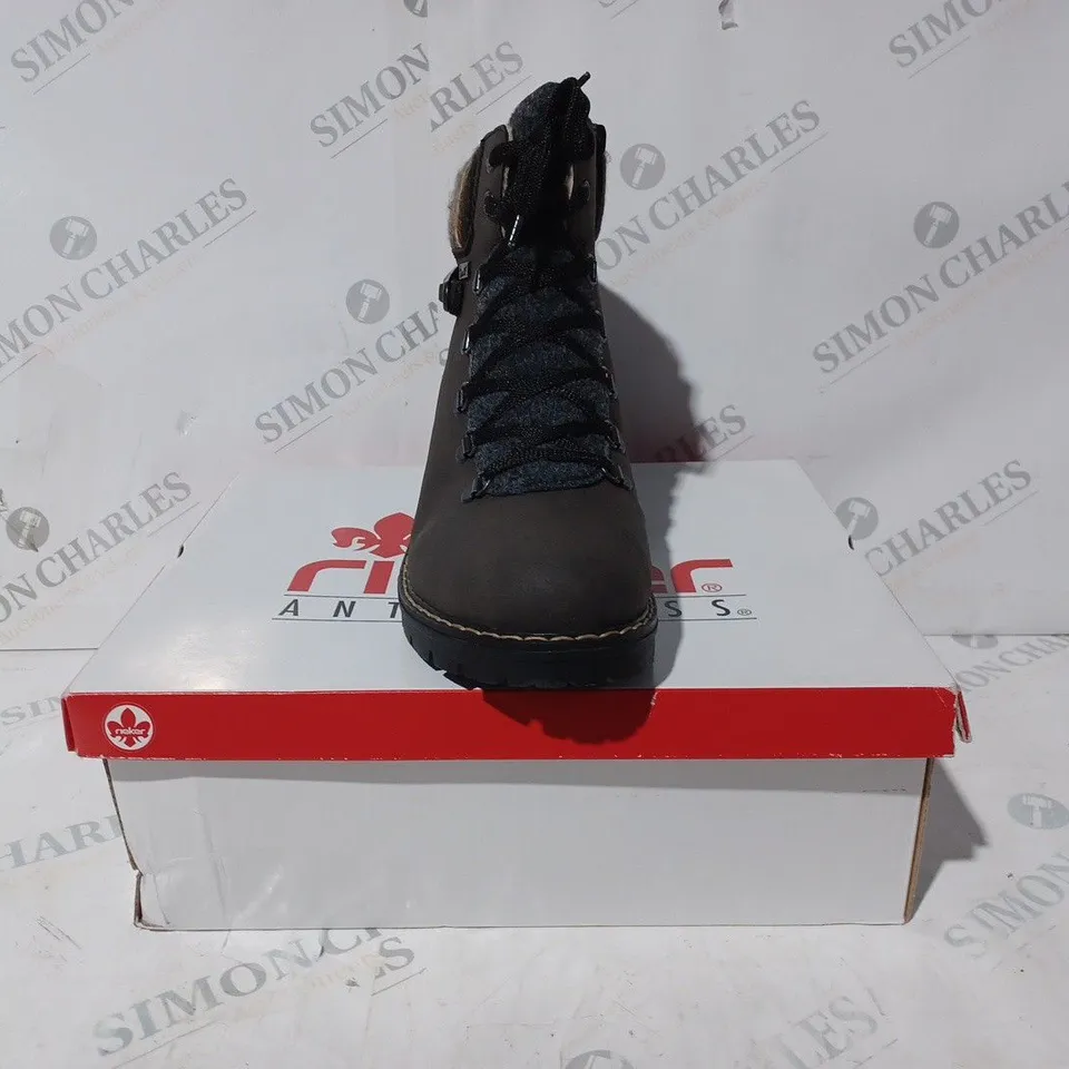 BOXED PAIR OF RIEKER MULTI CUFF HIKING BOOTS IN SIZE 7.5