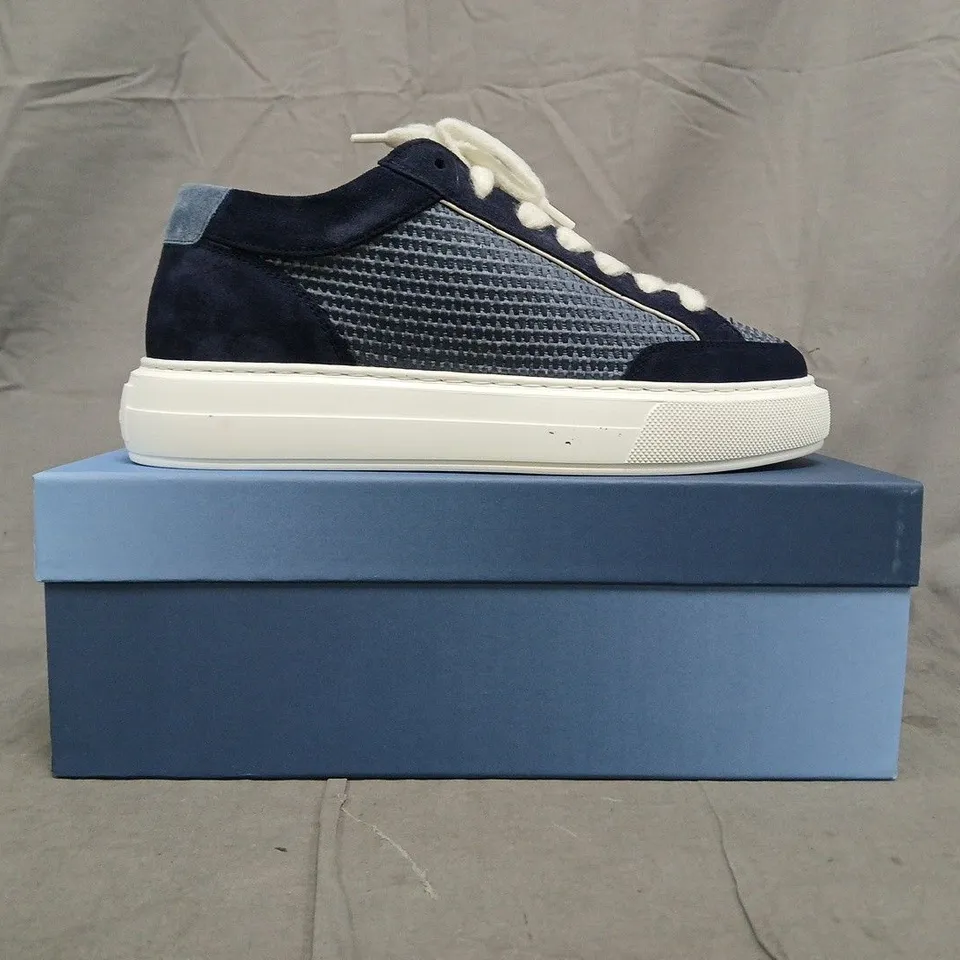 BOXED PAIR OF CLEENS LUXOR TRAINERS IN CAPRI SIZE UK 10