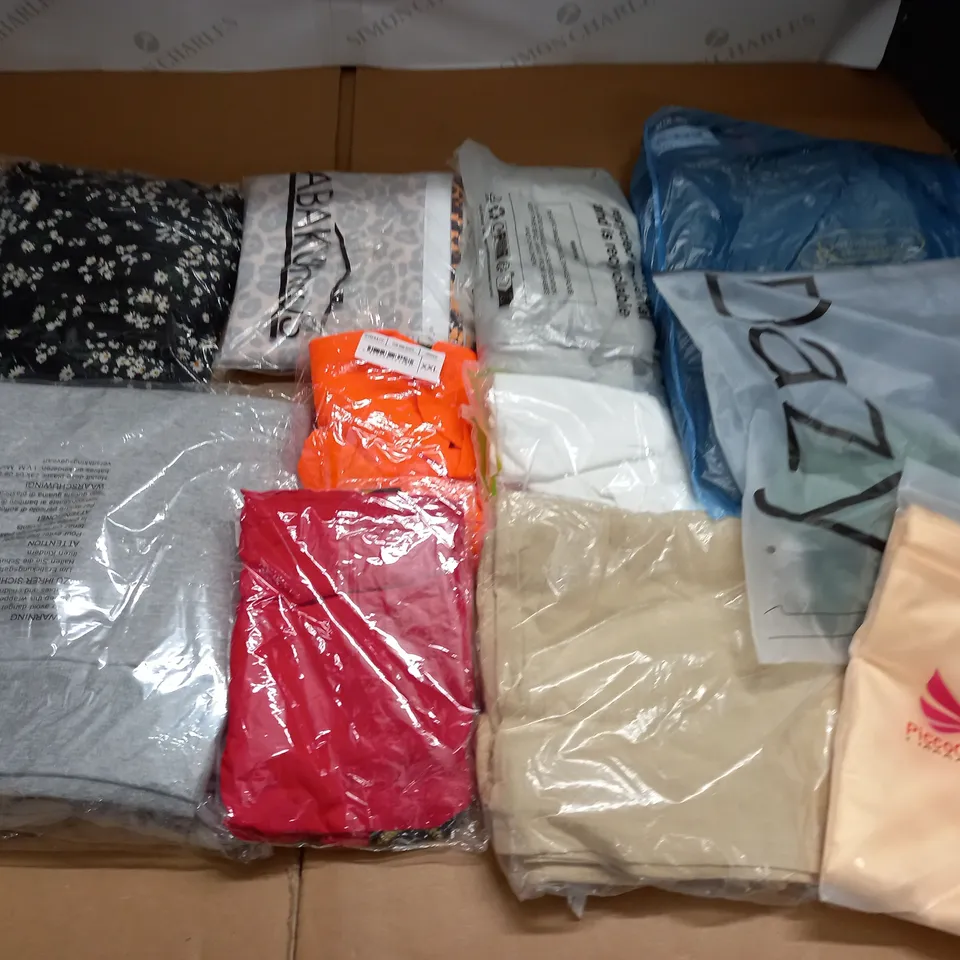 LARGE QUANTITY OF ASSORTED BAGGED CLOTHING ITEMS