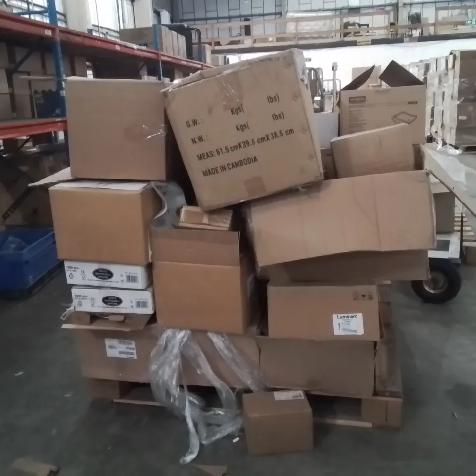 PALLET OF CATERING SUPPLIES TO INCLUDE;APRONS,BOWLS,VACUUM SEALED BAGS,SUGAR BOWLS