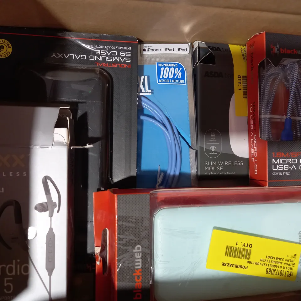 BOX OF APPROXIMATELY 15 ASSORTED ELECTRICAL ITEMS TO INCLUDE ASDA TECH SYNC & CHARGE CABLE, BLACKWEB MICRO USB TO USB-A CABLE, ETC