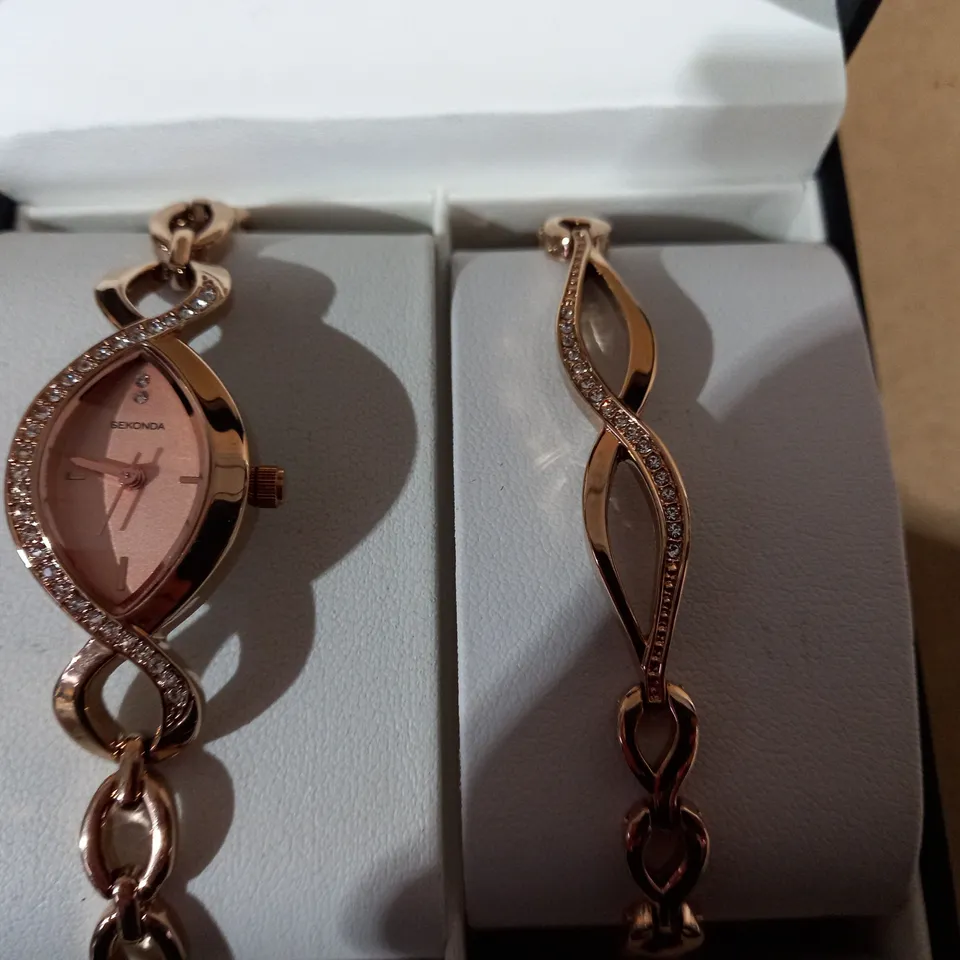 SEKONDA WATCH AND BRACELET SET - ROSE GOLD EFFECT 