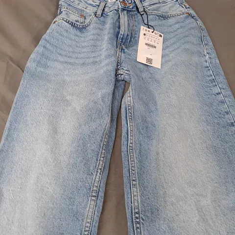 BERSHKA 32" WIDE LEG JEANS 