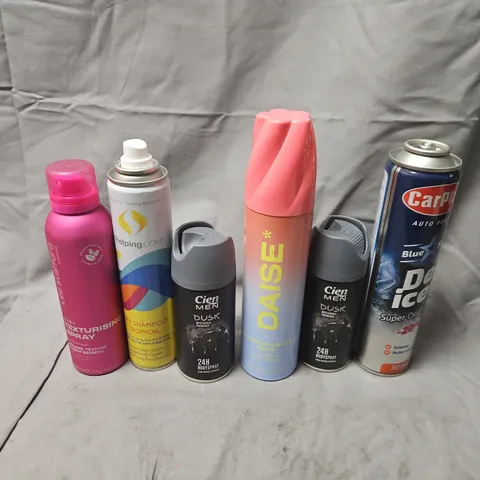 APPROXIMATELY 15 ASSORTED AEROSOLS TO INCLUDE CARPLAN DE-ICER, DAISE FOAMING BODY WASH, CIEN MEN DUSK, ETC - COLLECTION ONLY