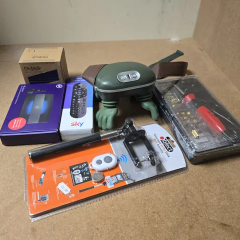 APPROXIMATELY 8 ASSORTED ELECTRICAL ITEMS TO INCLUDE BT 4G ASSURE, SKY 1 REMOTE, WOOD MARKING SET, ETC