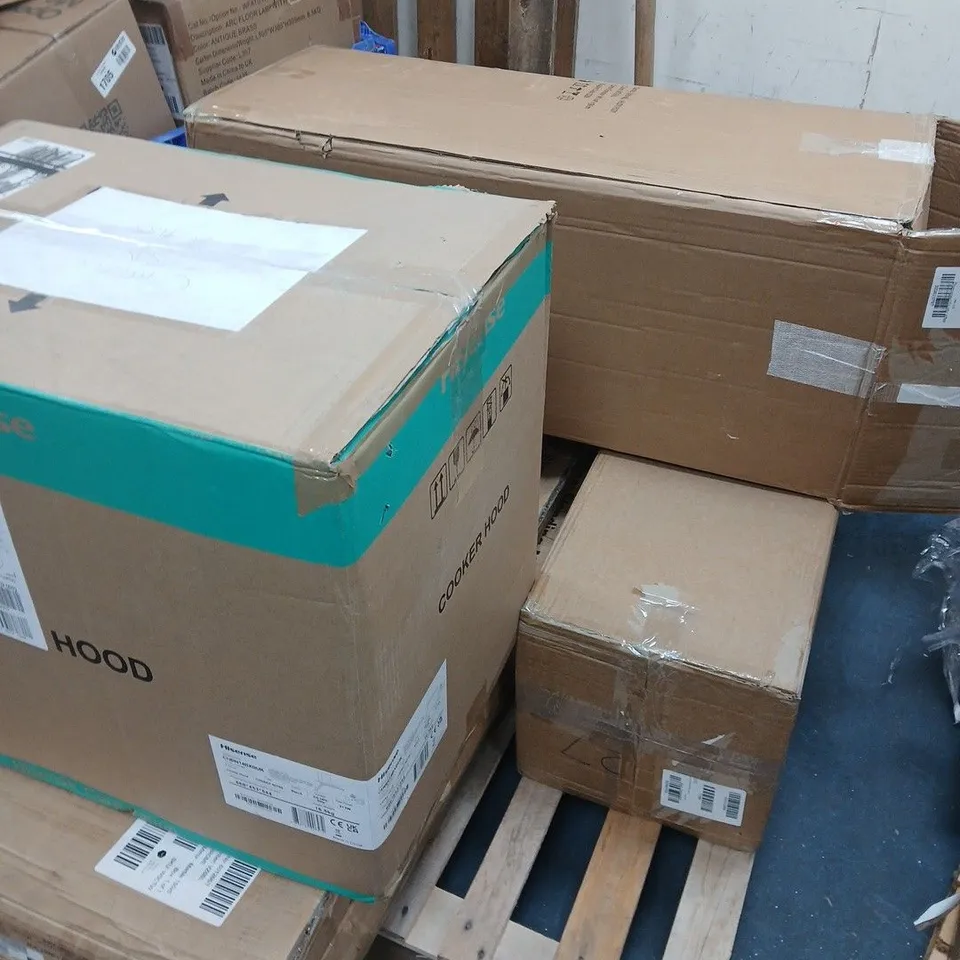 PALLET OF ASSORTED BROKEN ITEMS 