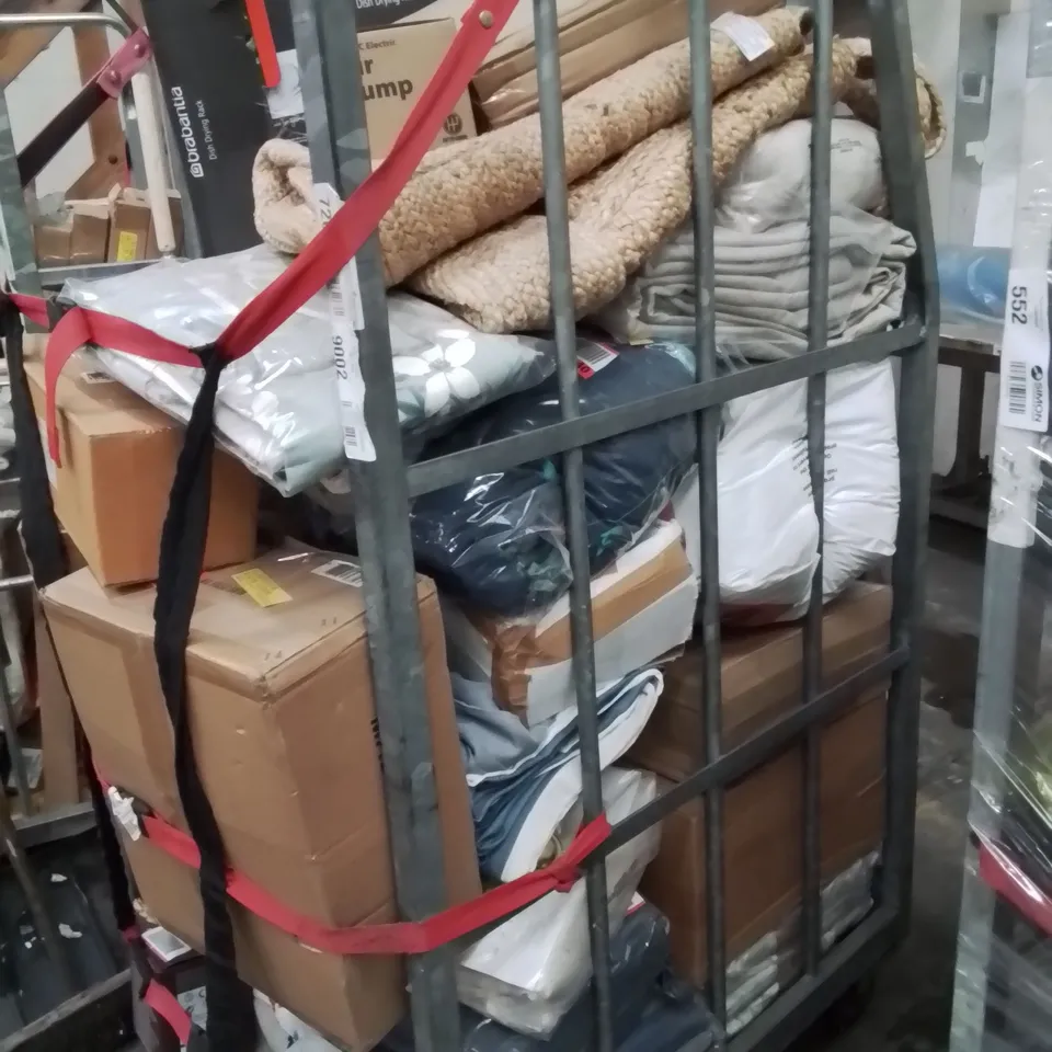 CAGE OF ASSORTED HOUSEHOLD GOODS AND PRODUCTS TO INCLUDE;DRYING RACK,CAKE STAND,CURTAINS 