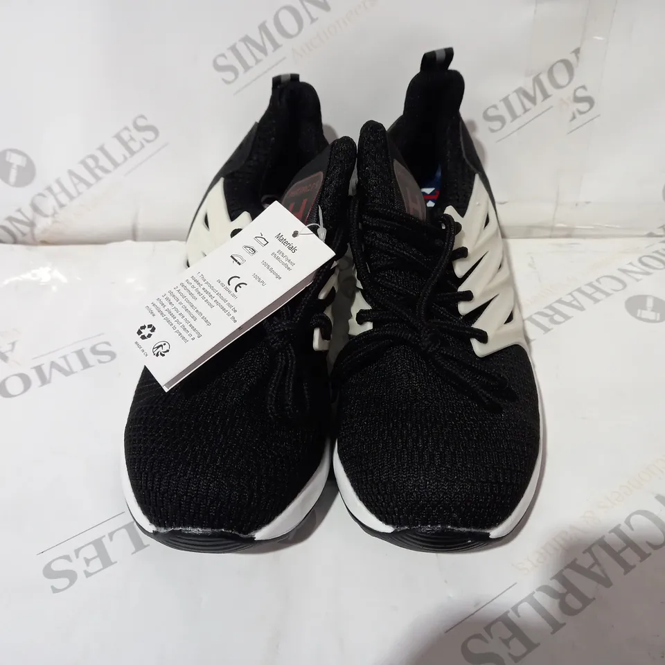 HITMARS BLACK TRAINERS SIZE UNKNOWN
