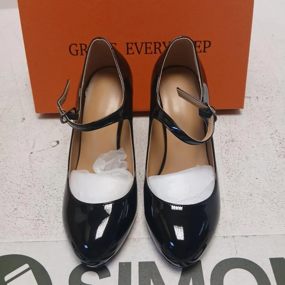 GRACE EVERY STEP BLACK PATENT MARY JANE HEELS, UK 3.5 (EU 35)