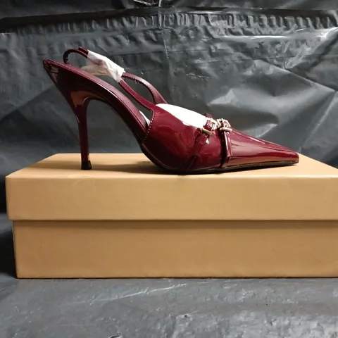 BOXED PAIR OF SIMMI LONDON POINTED TOE STILETTO HEELS IN MERLOT RED SIZE UK 4