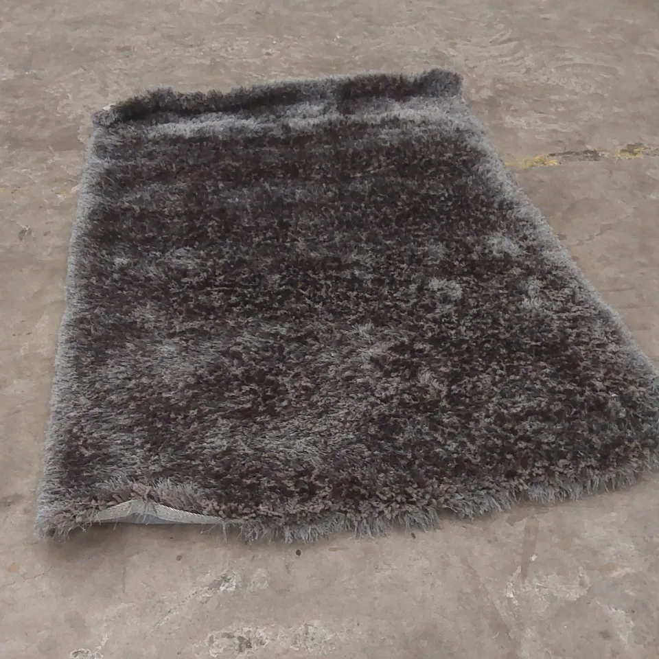 QUALITY DESIGNER AREA RUG - APPROXIMATELY 200 x 145cm