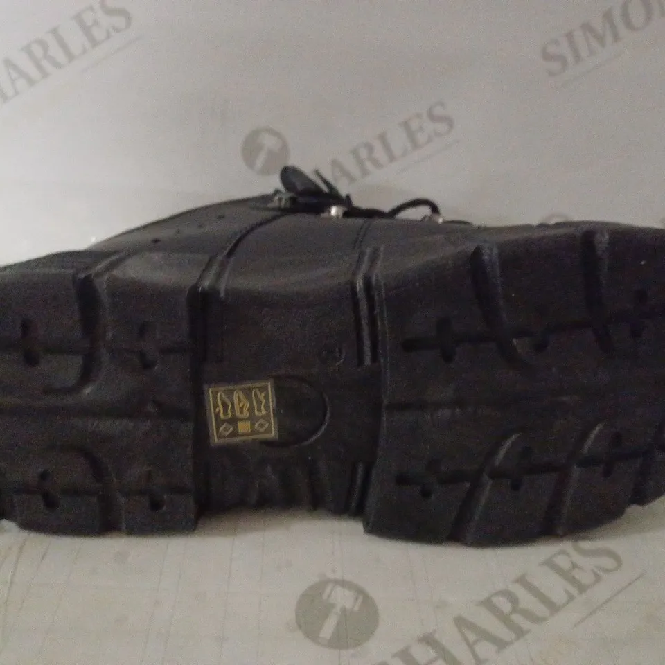PAIR OF KOI WOMEN'S RIMO CORE CHUNKY BLACK TRAINERS SIZE 7