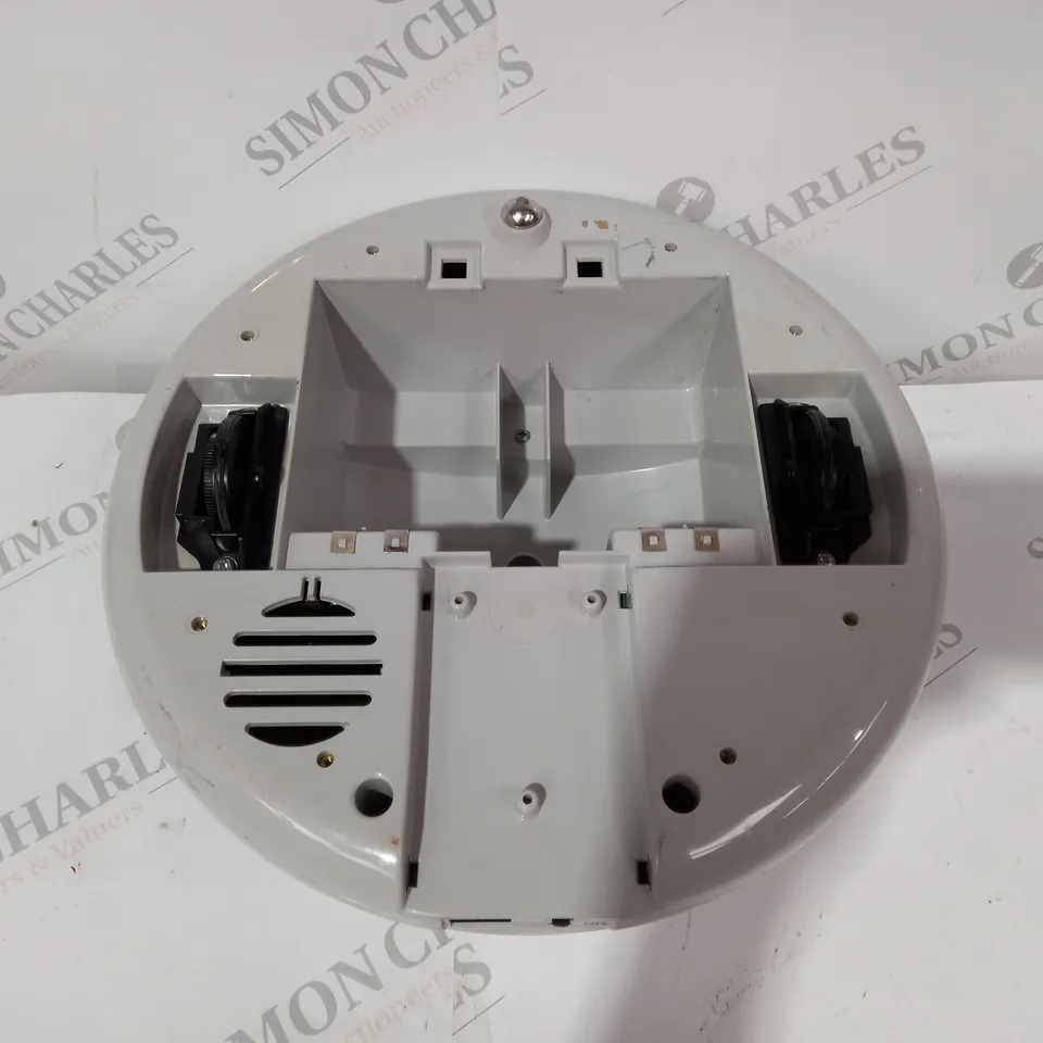 VALIANT ROAMER ROBOT - GREY