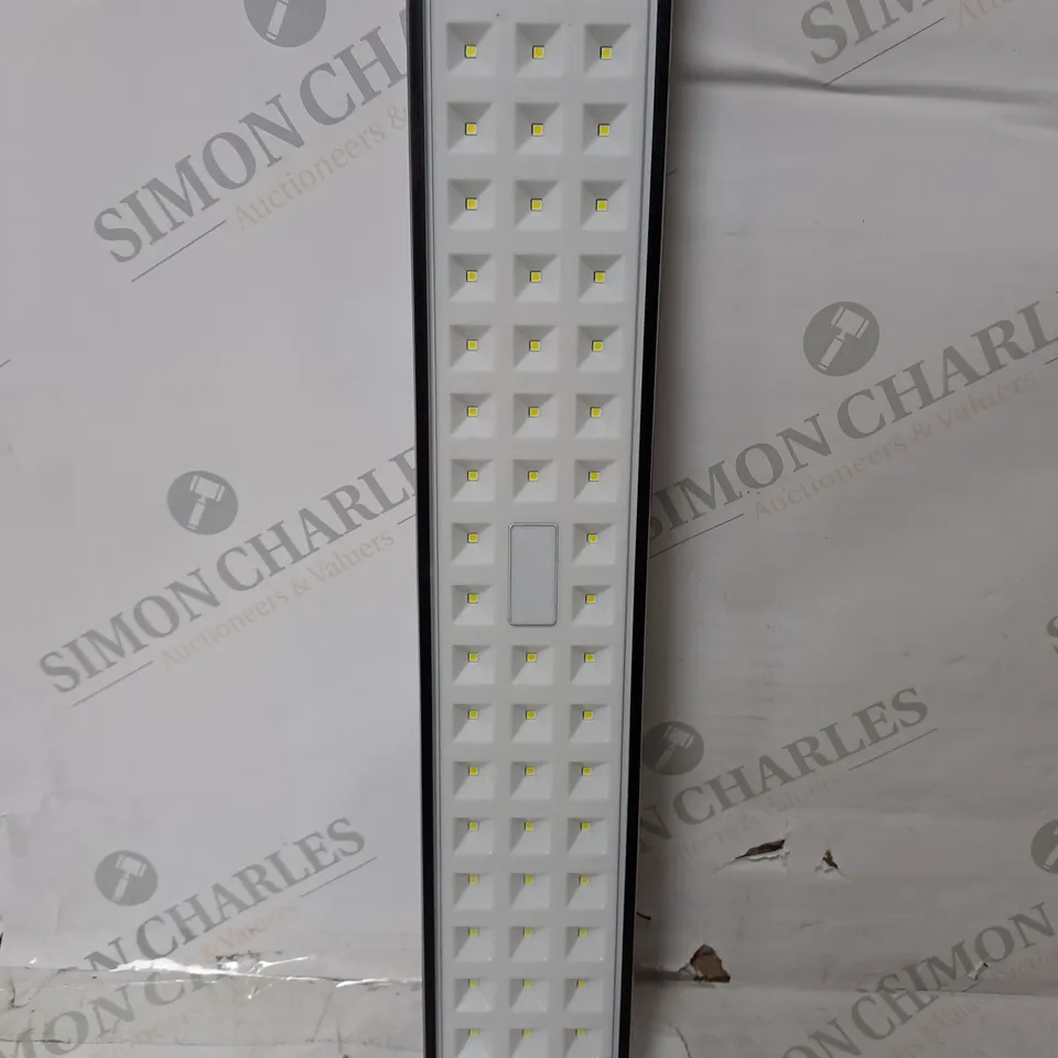 OUTLET BELL & HOWELL 1000 LUMENS RECHARGEABLE BIONIC LIGHT