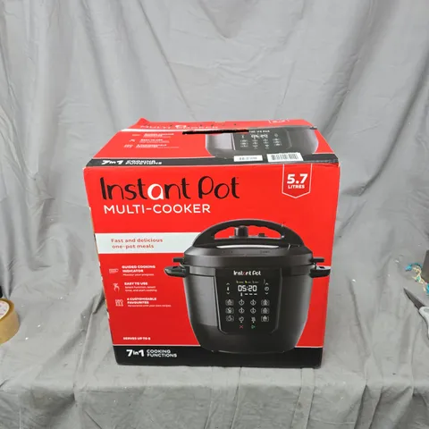 BOXED INSTANT POT CLASSIC 5.7L MULTI-COOKER