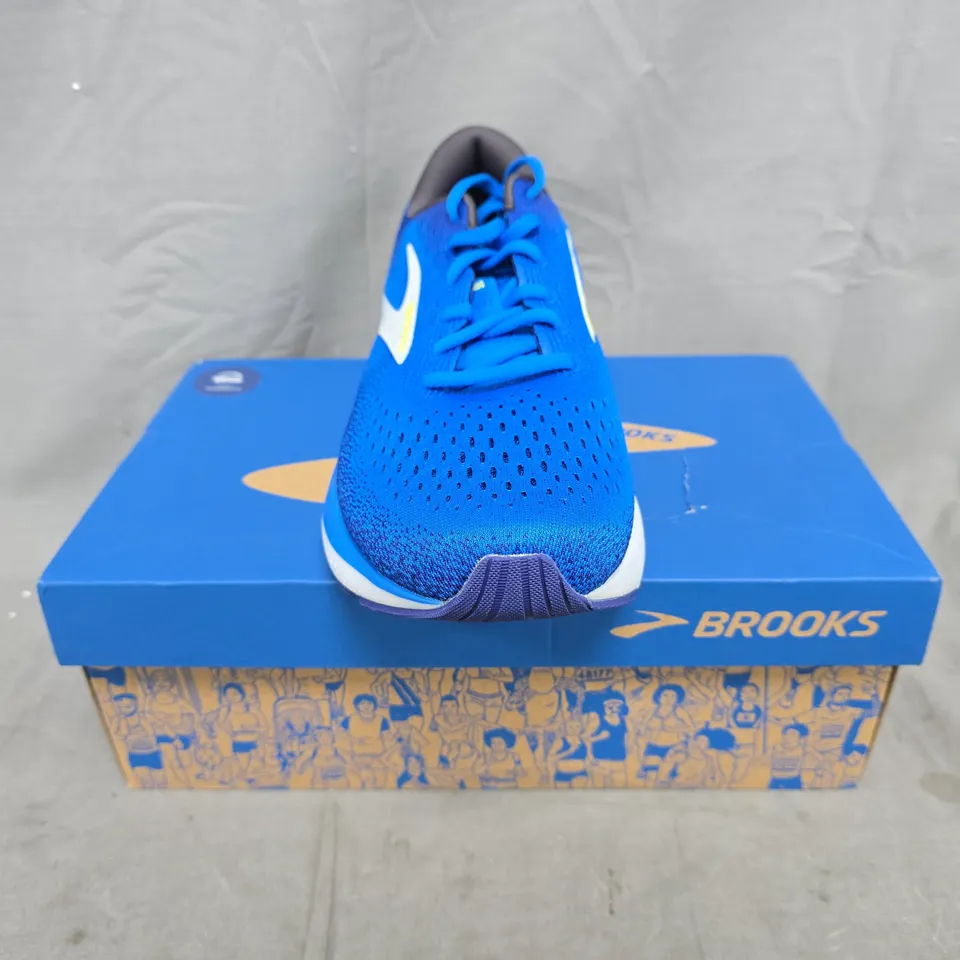 BOXED PAIR OF BROOKS GHOST 16 TRAINERS IN BLUE SIZE UK 10.5