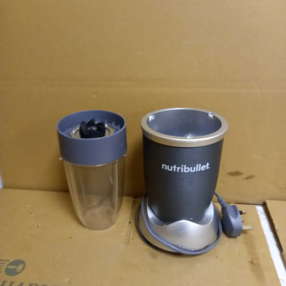 NUTRIBULLET 600 SERIES 600W NUTRITION EXTRACTOR 