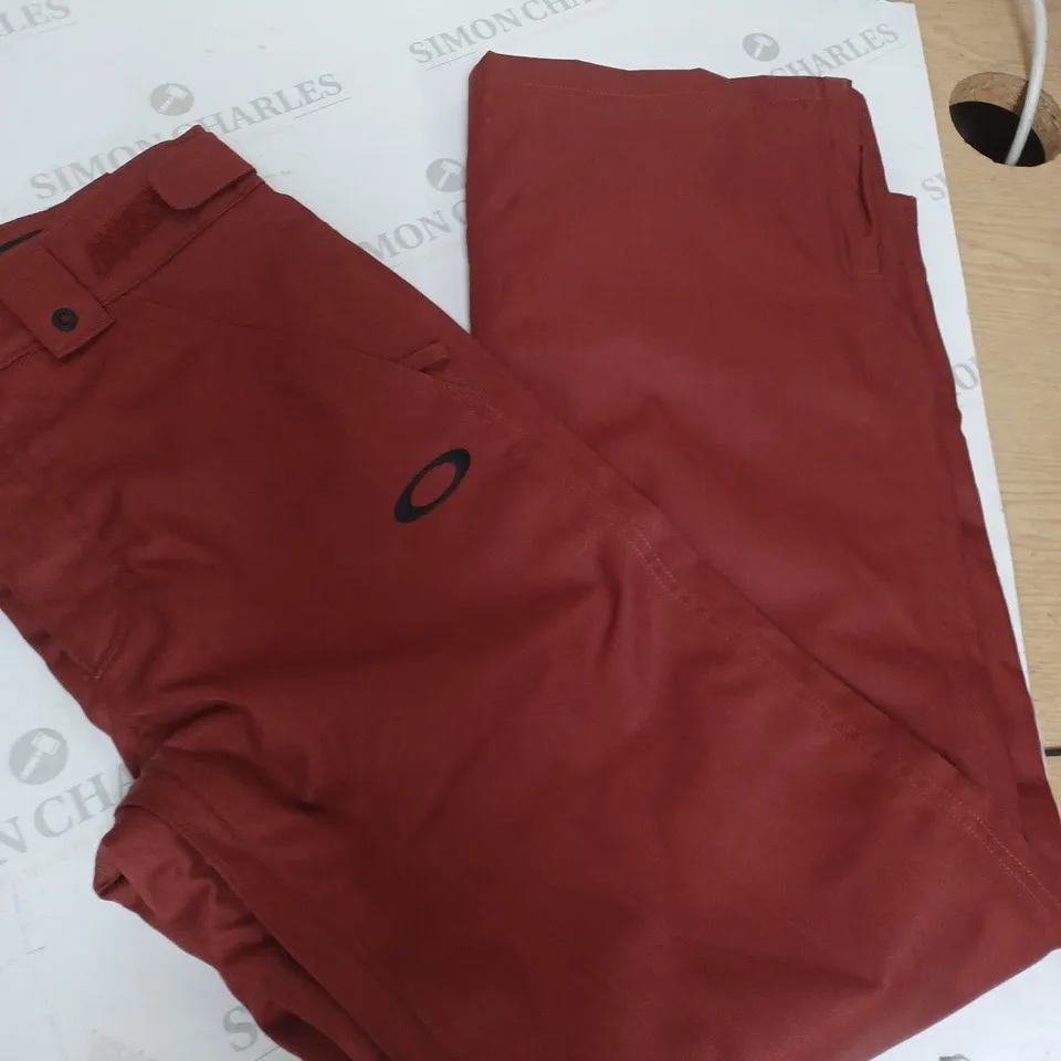OAKLEY RED OUTDOOR TROUSERS SIZE XL
