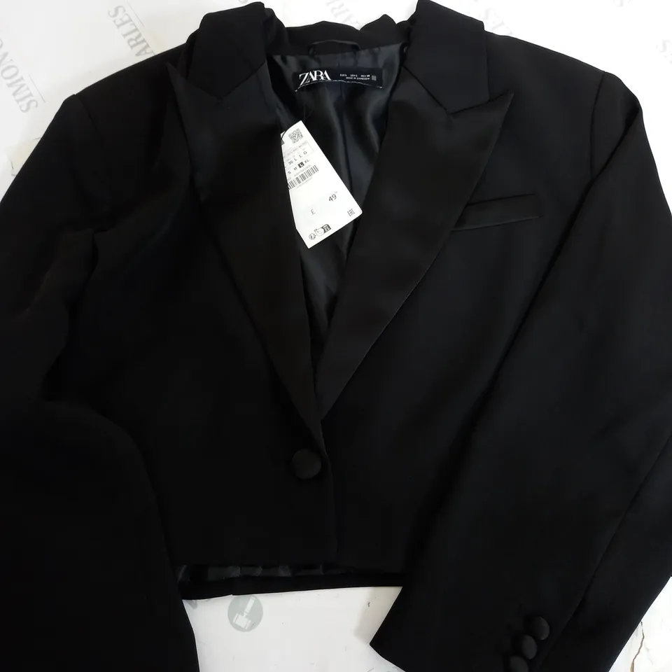 ZARA CROP BLAZER IN BLACK - LARGE