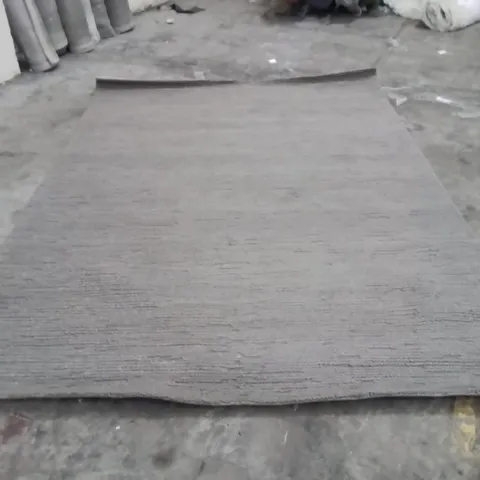 QUALITY DESIGNER AREA RUG - APPROXIMATELY 290X200