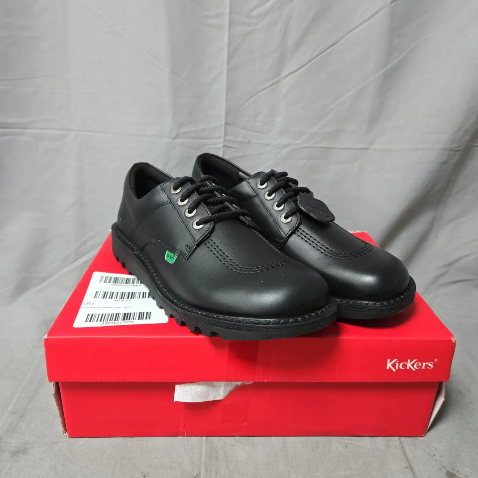 KICKERS BLACK LEATHER LACE-UP SHOES – UK 8 (EU 42) – BOXED