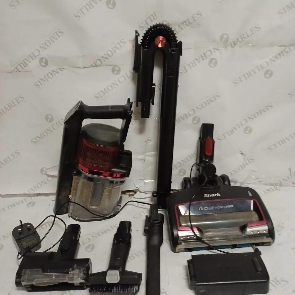 SHARK CORDLESS VACUUM IZ300UKT