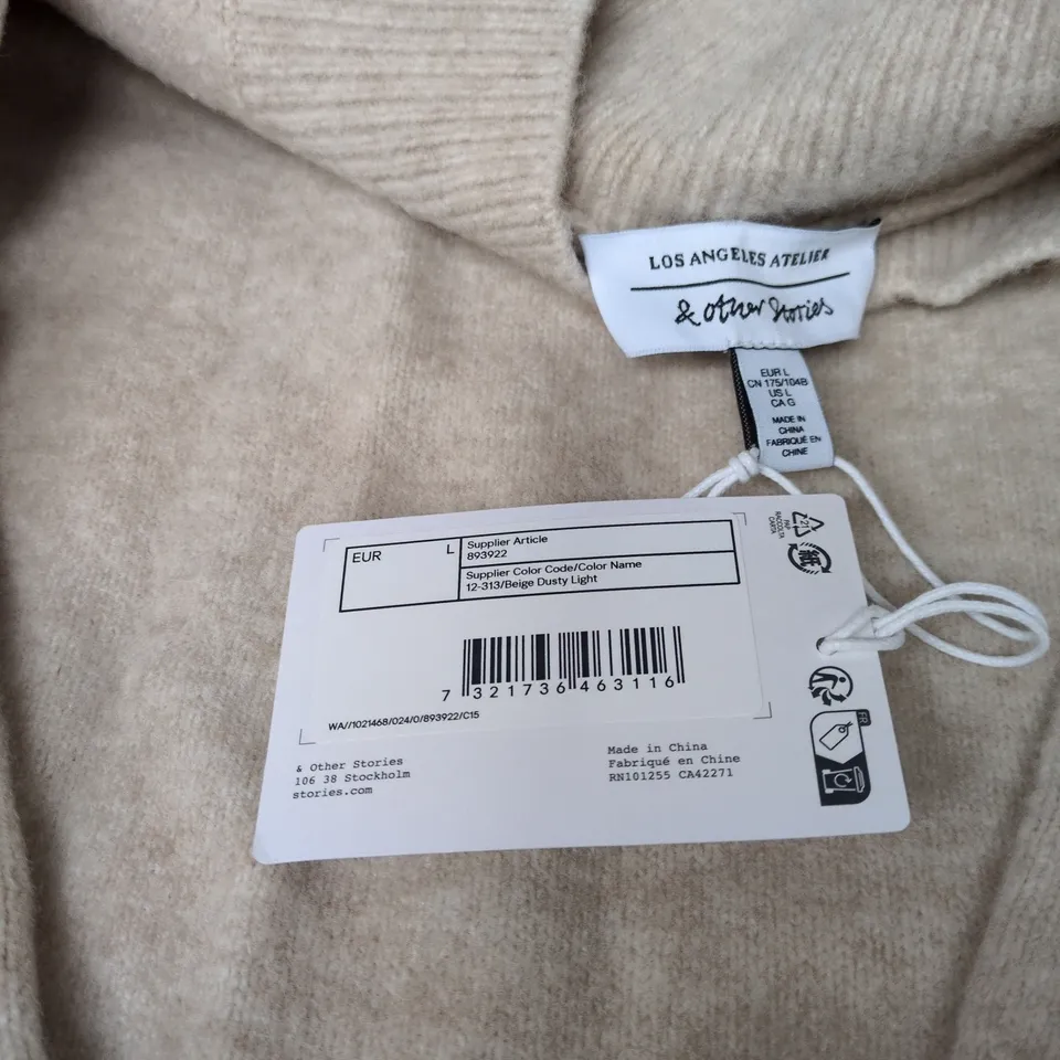 LOS ANGELES ATELIER LARGE BEIGE KNIT SWEATER 