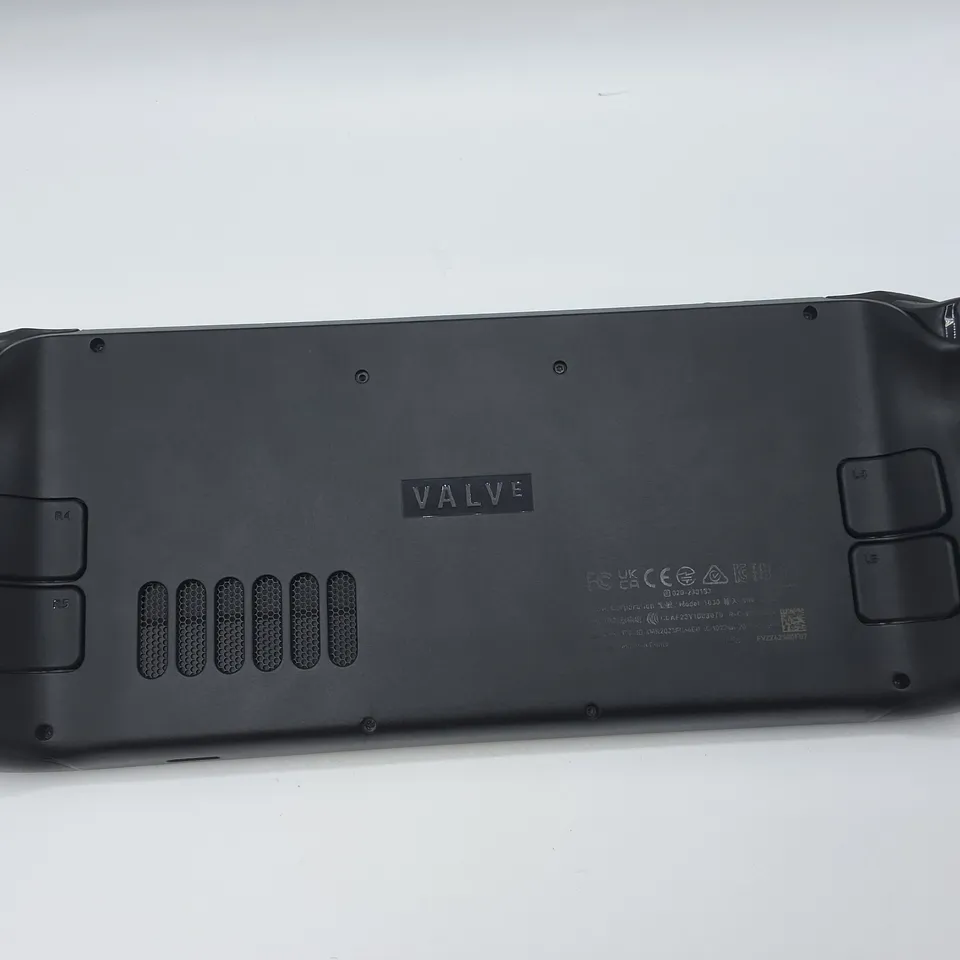 BOXED STEAM DECK WITH CARRY CASE AND POWER ADAPTER - MODEL 1030