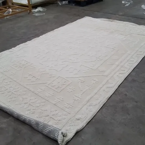 QUALITY DESIGNER AREA RUG - APPROXIMATELY 320X200CM