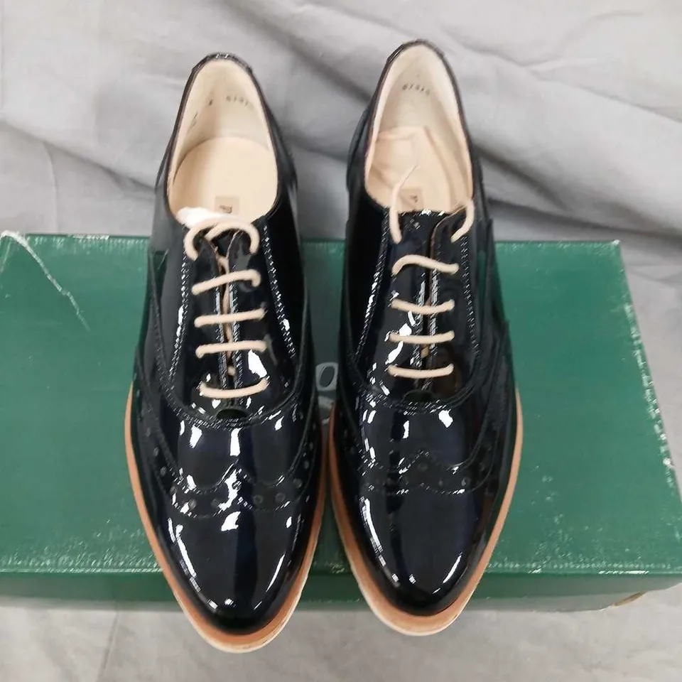 PAUL GREEN SOFTLACK STEEL BLUE OXFORD SHOES – UK 4 (BOXED)