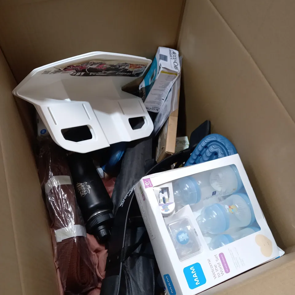 box of 30 items to include condor arm blaster, blue sliders, stayhold toolbox holder etc