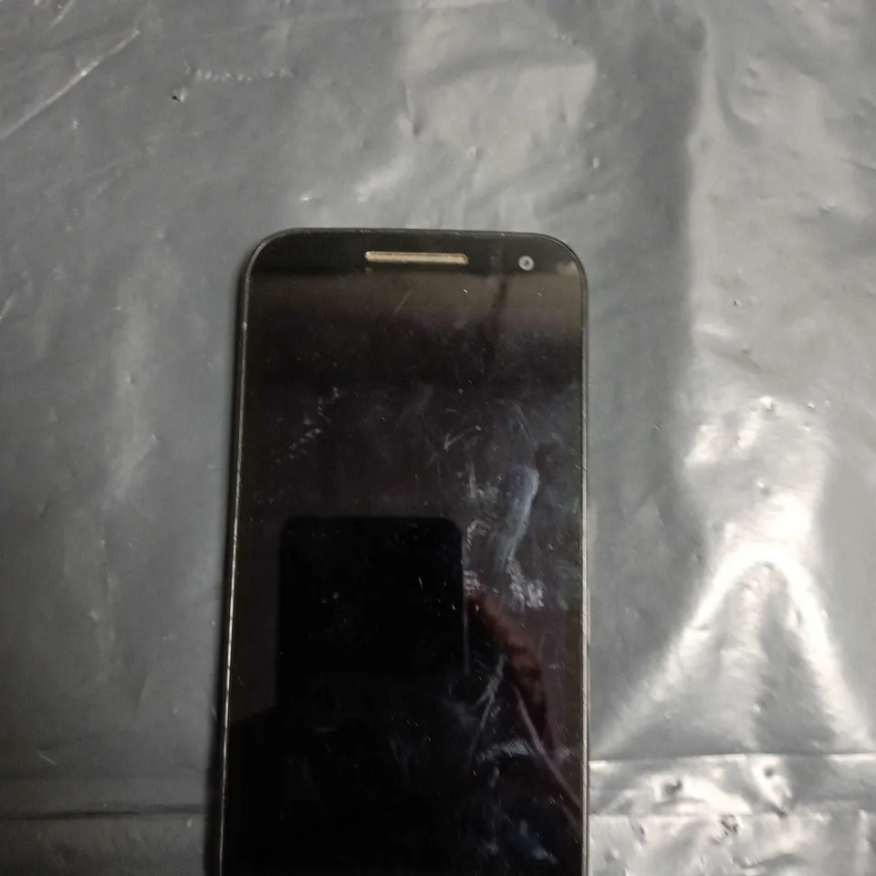 MOTOROLA MOBILE PHONE