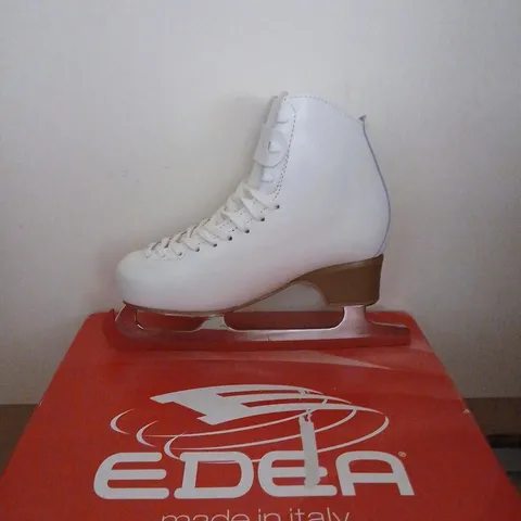 EDEA MOTIVO FIGURE SKATE BOOT – IVORY, SIZE 250C