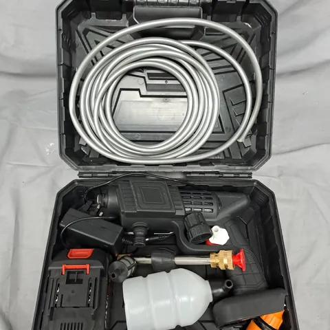 POWER TOOL KIT IN CARRY CASE WITH HOSE AND ATTACHMENTS