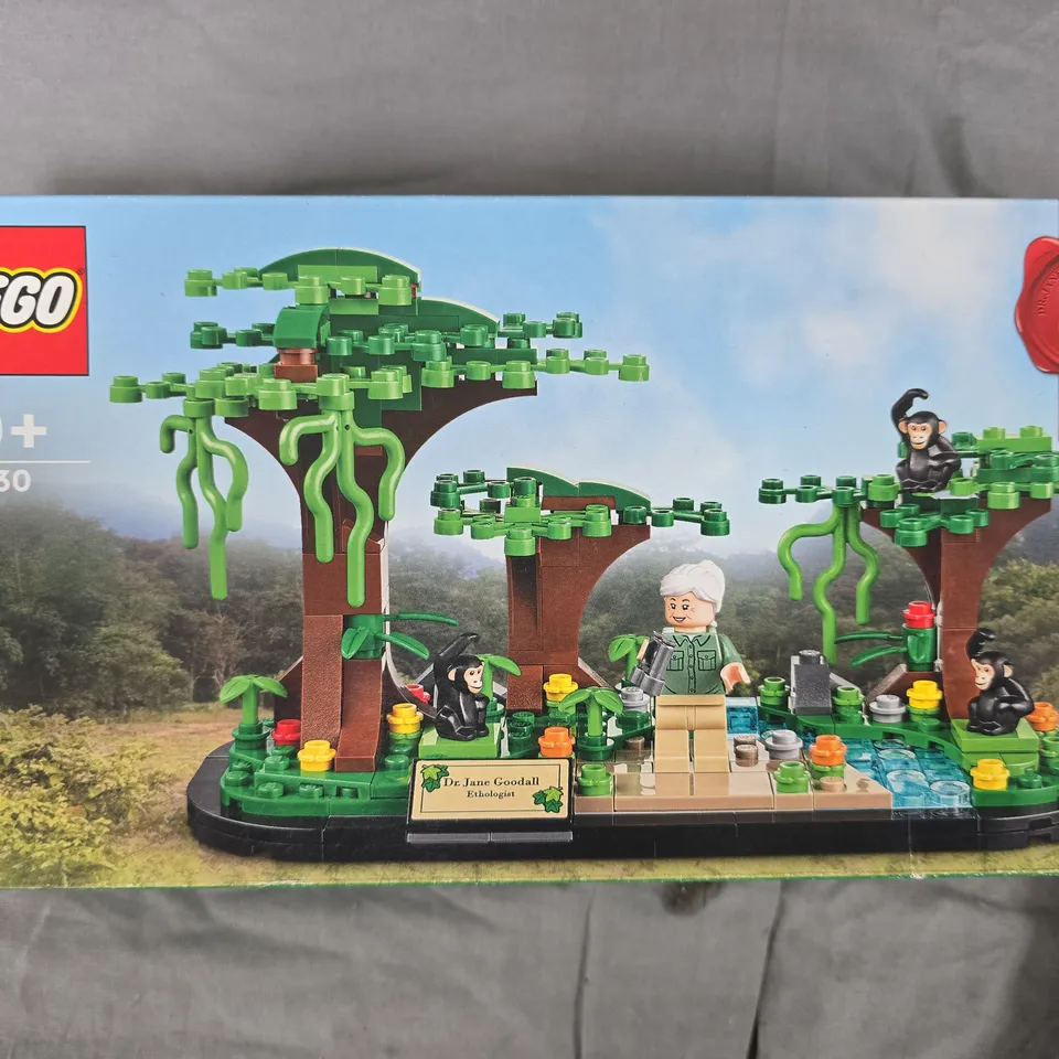LEGO 40530 DR JANE GOODALL'S TREE SCENE – 10+ BOXED
