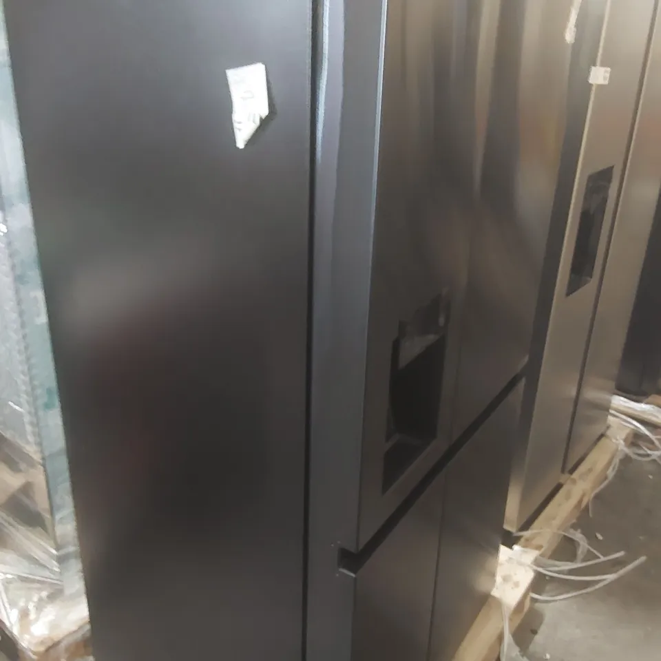HISENSE PUREFLAT INFINITE RS818N4IFE AMERICAN-STYLE SMART FRIDGE FREEZER - BLACK STAINLESS STEEL