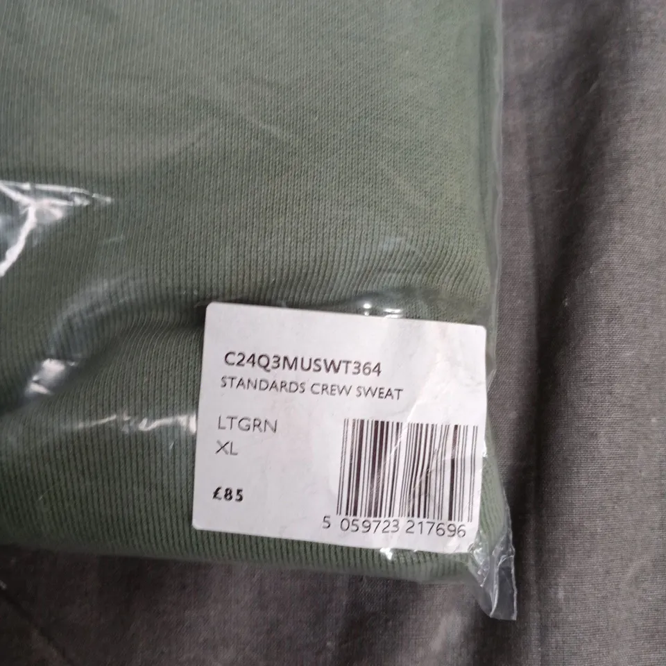 BAGGED PRETTY GREEN STANDARDS CREW SWEATSHIRT – LIGHT GREEN, UK XL