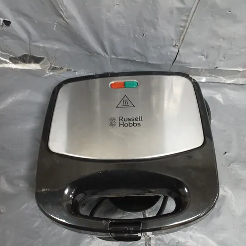 RUSSELL HOBBS SANDWICH TOASTIE MAKER