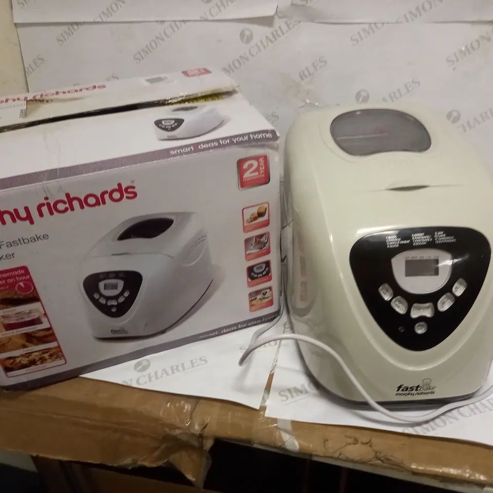 MORPHY RICHARDS FASTBAKE BREADMAKER