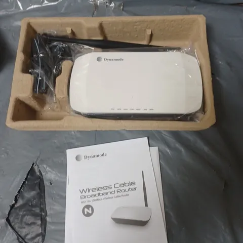 DYNAMODE WIRELESS CABLE BROADBAND ROUTER BR411N-N