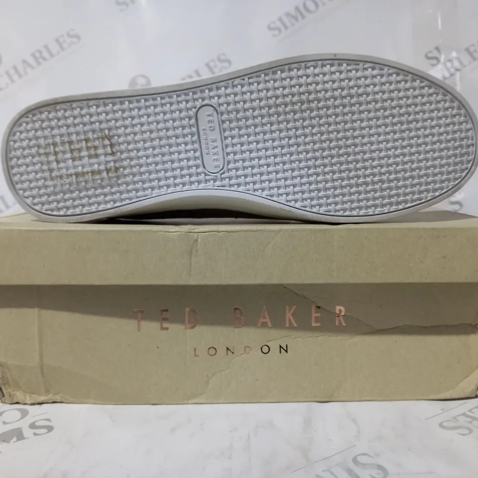 BOXED PAIR OF TED BAKER ELLIZAH SHOES IN METALLIC GOLD UK SIZE 5