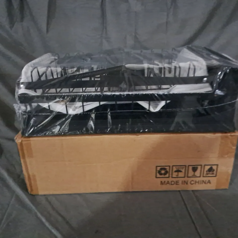 BOXED BLACK MULTIPLATFORMED DISH DRAINER