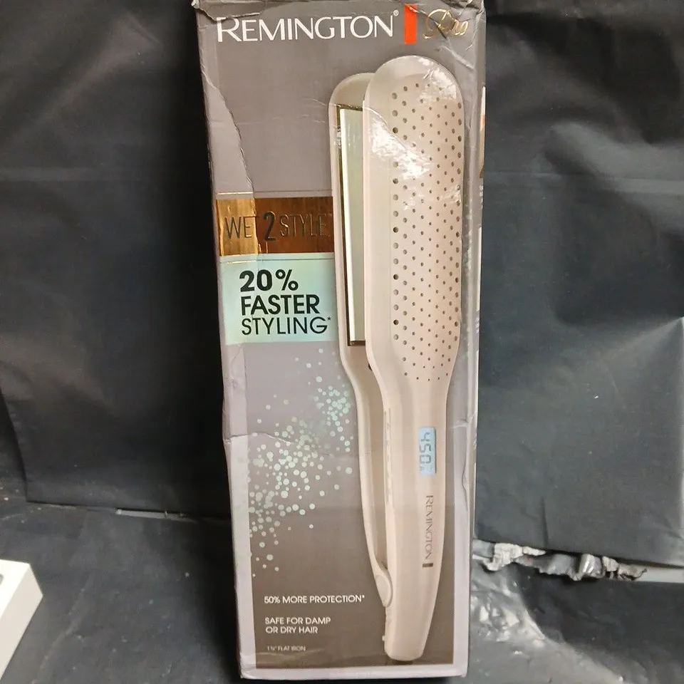 REMINGTON WE2 STYLE HAIR STRAIGHTENER – BOXED